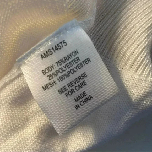 Ali & Andi S white lightweight sweater with sheer dotted puffy long‎ sleeve… - Picture 6 of 6